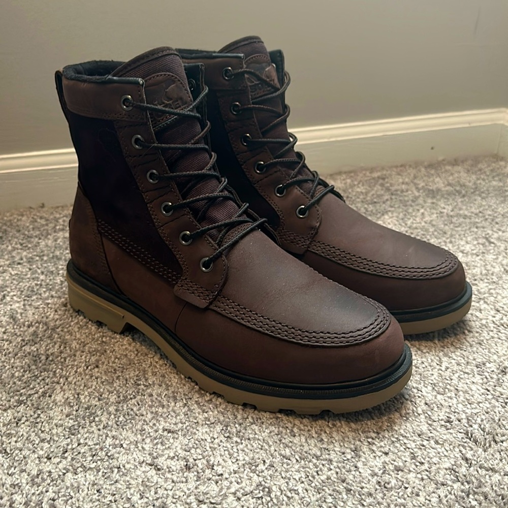 Men’s Sorel Carson Storm Waterproof Boots Size 9.5